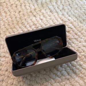 VEHLA Brown Glasses Stylish Accessories